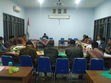 Rapat Penjelasan Pertanyaan BPD Tentang Anggran APBDes 2017